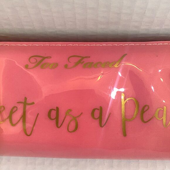 Too Faced Sweet As A Peach Pouch Makeup Bag Or Pencil Case AUTHENTIC 100% - Picture 2 of 8